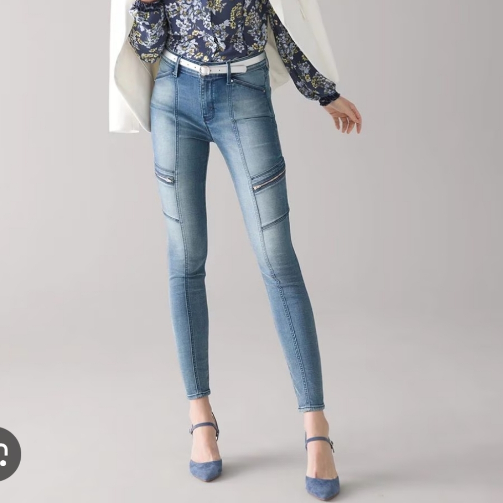 NWT White House Black Market Blue High Rise Ankle Jeans with Distressed Details